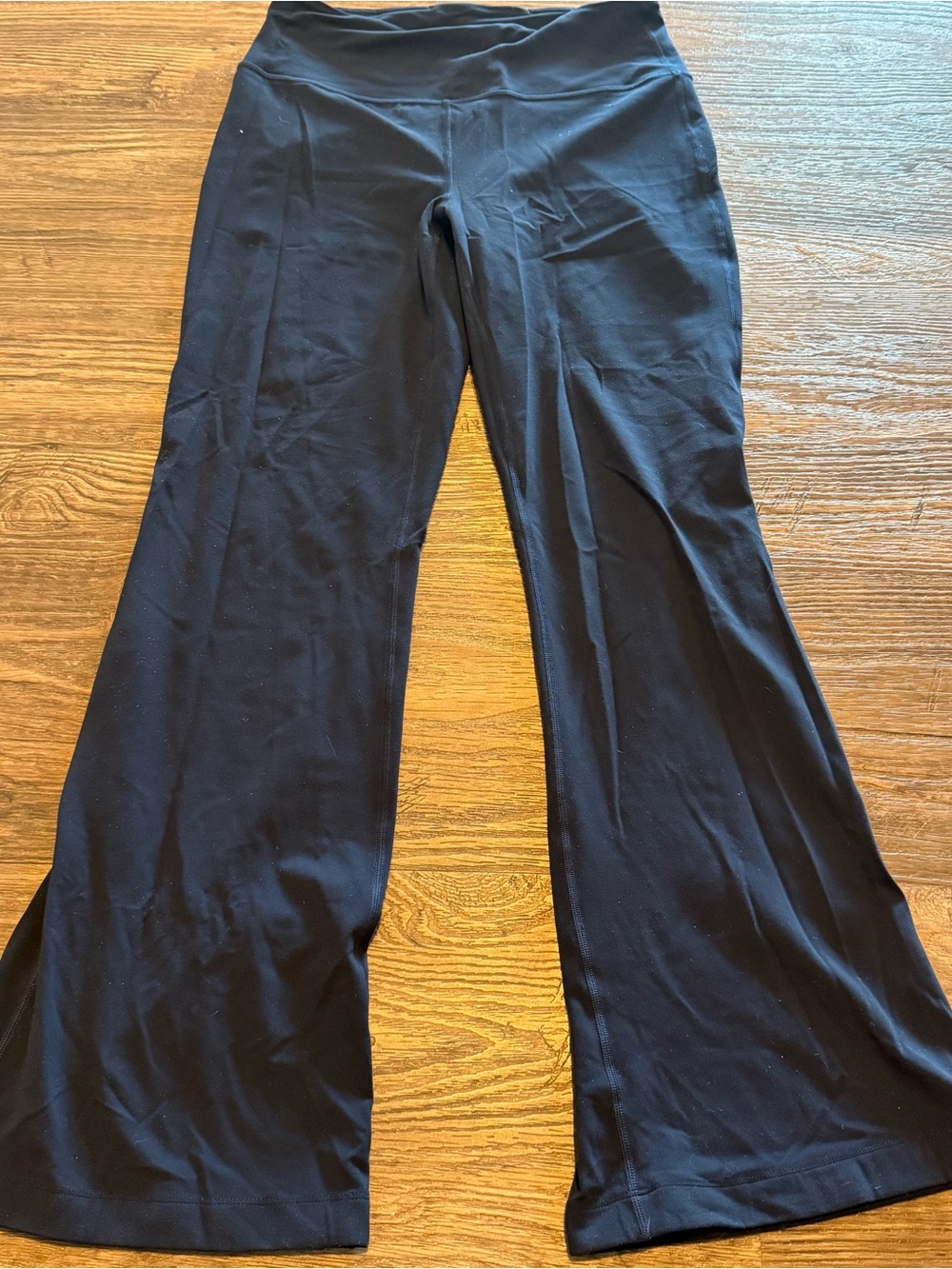 Lululemon Groove flared